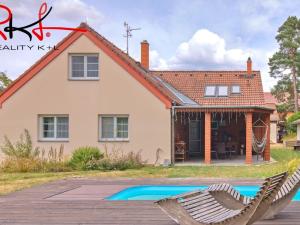 Prodej rodinného domu, Černouček, 180 m2