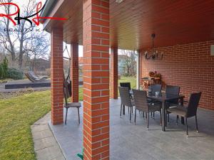 Prodej rodinného domu, Černouček, 180 m2