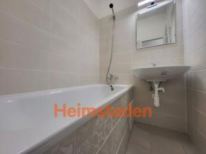 Pronájem bytu 2+1, Karviná - Nové Město, tř. Osvobození, 57 m2