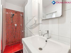 Prodej bytu 2+kk, Praha - Žižkov, Jeseniova, 46 m2