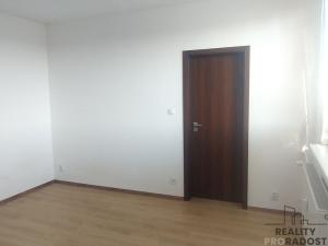 Pronájem bytu 2+1, Břeclav, Na Valtické, 48 m2