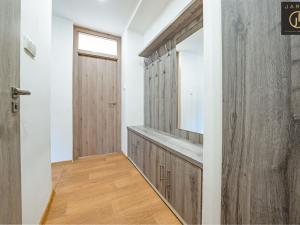 Prodej bytu 3+1, Děčín - Děčín II-Nové Město, Kamenická, 62 m2