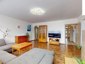 Prodej rodinného domu, Hrušovany nad Jevišovkou, Mokrá, 220 m2