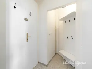 Pronájem bytu 1+kk, Praha - Vršovice, Orelská, 25 m2