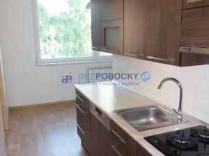 Pronájem bytu 3+1, Jihlava, Vrchlického, 74 m2
