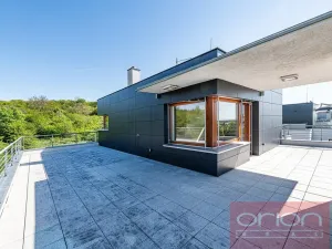 Pronájem rodinného domu, Praha - Jinonice, Vacínovská, 360 m2