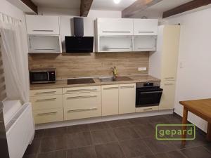 Prodej rodinného domu, Český Krumlov - Horní Brána, Rožmberská, 120 m2