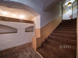 Prodej obchodního prostoru, České Budějovice - České Budějovice 1, nám. Přemysla Otakara II., 301 m2