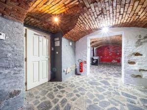 Prodej obchodního prostoru, České Budějovice - České Budějovice 1, nám. Přemysla Otakara II., 301 m2