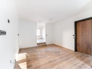 Prodej bytu 2+kk, Vimperk - Vimperk II, Jirchářská, 27 m2