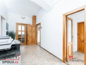 Prodej obchodního prostoru, Pardubice - Zelené Předměstí, Milheimova, 580 m2