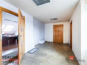 Prodej obchodního prostoru, Pardubice - Zelené Předměstí, Milheimova, 580 m2