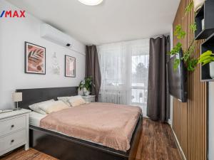 Prodej bytu 3+kk, Praha - Háje, Cyprichova, 68 m2