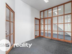 Pronájem komerční nemovitosti, Troubsko, Jihlavská, 450 m2