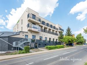 Pronájem bytu 1+kk, Praha - Kyje, Za černým mostem, 25 m2