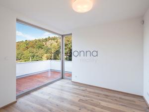 Pronájem bytu 3+1, Praha - Troja, Trojská, 114 m2