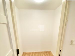 Pronájem bytu 2+kk, Praha - Ruzyně, Drnovská, 48 m2