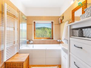 Prodej rodinného domu, Velké Popovice - Mokřany, 250 m2