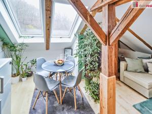 Prodej bytu 2+kk, Praha - Smíchov, Na Zatlance, 53 m2