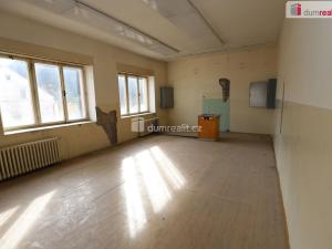 Prodej komerční nemovitosti, Kraslice, Pod nádražím, 1600 m2