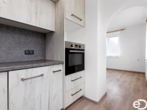 Prodej bytu 3+kk, Holice, Na Balkáně, 72 m2