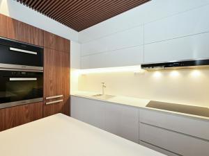 Pronájem bytu 3+kk, Praha - Holešovice, Sanderova, 96 m2