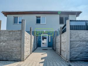 Prodej bytu 3+kk, Polerady, 81 m2