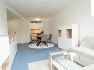 Pronájem bytu 3+kk, Praha - Petrovice, Rezlerova, 65 m2
