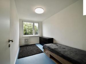 Pronájem bytu 3+kk, Praha - Petrovice, Rezlerova, 65 m2