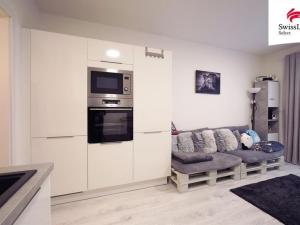 Prodej bytu 1+kk, Praha - Zličín, Do zahrádek I, 30 m2
