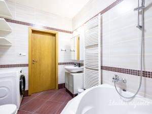 Pronájem bytu 2+kk, Praha - Letňany, Pavla Beneše, 50 m2