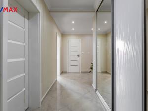 Prodej bytu 3+kk, Karlovy Vary - Drahovice, Zbrojnická, 91 m2