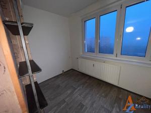 Pronájem bytu 1+1, Chomutov, Školní pěšina, 37 m2