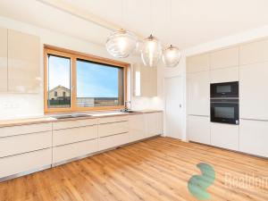 Prodej rodinného domu, České Budějovice, Ke Včelné, 207 m2