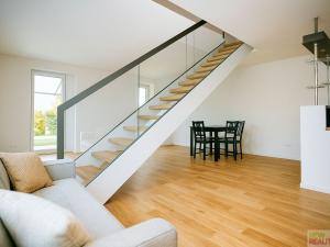 Prodej rodinného domu, Jenštejn, Zlatnická, 125 m2