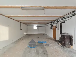 Pronájem výrobních prostor, Skuteč, Zvěřinova, 118 m2