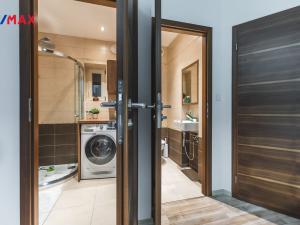 Prodej bytu 3+1, Praha - Vinohrady, U Havlíčkových sadů, 75 m2