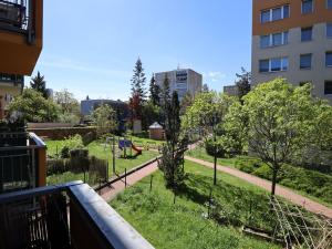 Pronájem bytu 2+kk, Praha - Lhotka, Štúrova, 64 m2