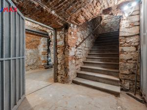 Pronájem obchodního prostoru, Praha - Karlín, Prvního pluku, 74 m2