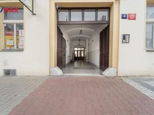Pronájem obchodního prostoru, Praha - Karlín, Prvního pluku, 74 m2