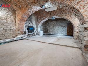Pronájem obchodního prostoru, Praha - Karlín, Prvního pluku, 74 m2
