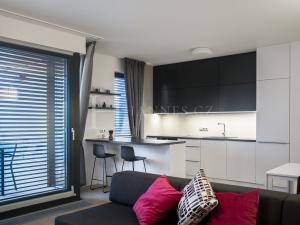 Pronájem bytu 3+kk, Praha - Libeň, Menclova, 85 m2