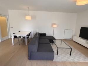 Pronájem bytu 3+kk, Praha - Libeň, Menclova, 85 m2