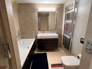 Pronájem bytu 3+kk, Praha - Libeň, Menclova, 85 m2