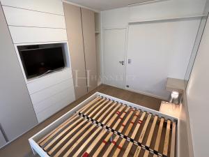 Pronájem bytu 3+kk, Praha - Libeň, Menclova, 85 m2