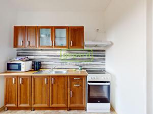 Prodej bytu 3+1, Brniště - Luhov, 79 m2