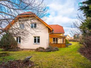 Prodej rodinného domu, Kamenice - Ládví, Luční, 200 m2