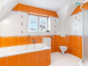 Prodej rodinného domu, Kamenice - Ládví, Luční, 200 m2