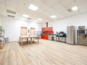 Pronájem kanceláře, Praha - Zličín, Na Radosti, 1030 m2