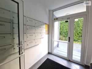 Pronájem bytu 1+kk, Praha - Motol, Jeřabinová, 30 m2